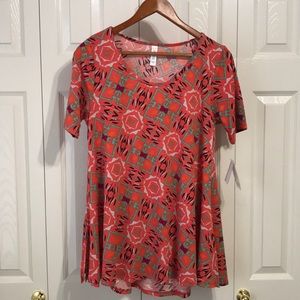 ✨NEW✨LuLaRoe Perfect T 💖NWT Small